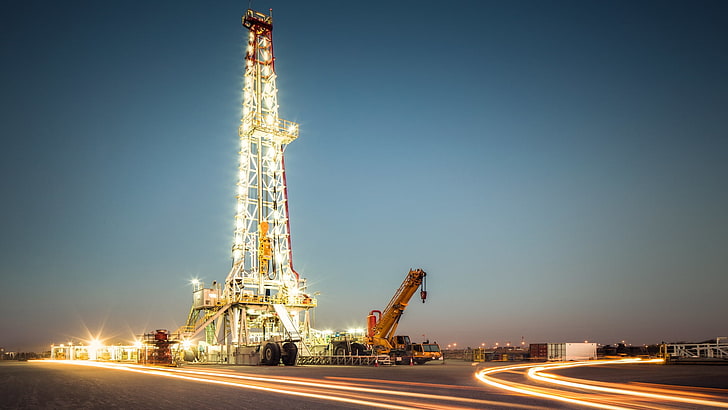 night-rig-drilling-building-wallpaper-preview